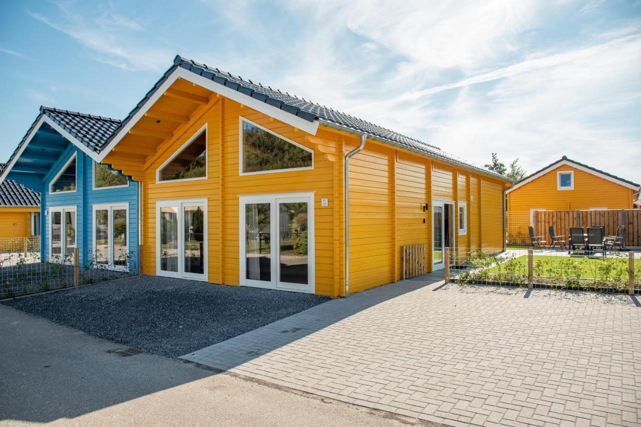 Luxe Chalets In Zeeland Aan De Kust Sint Annaland Exterior foto