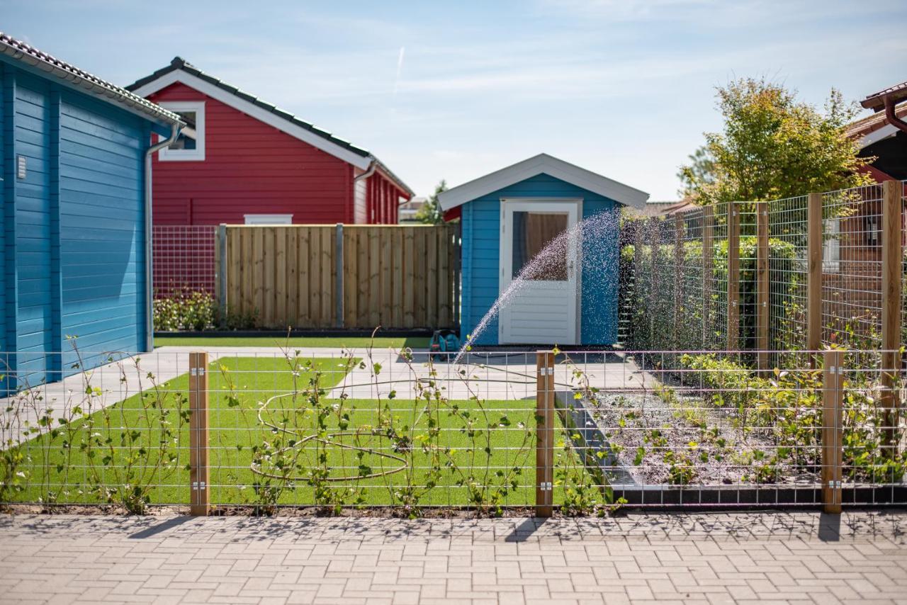 Luxe Chalets In Zeeland Aan De Kust Sint Annaland Exterior foto
